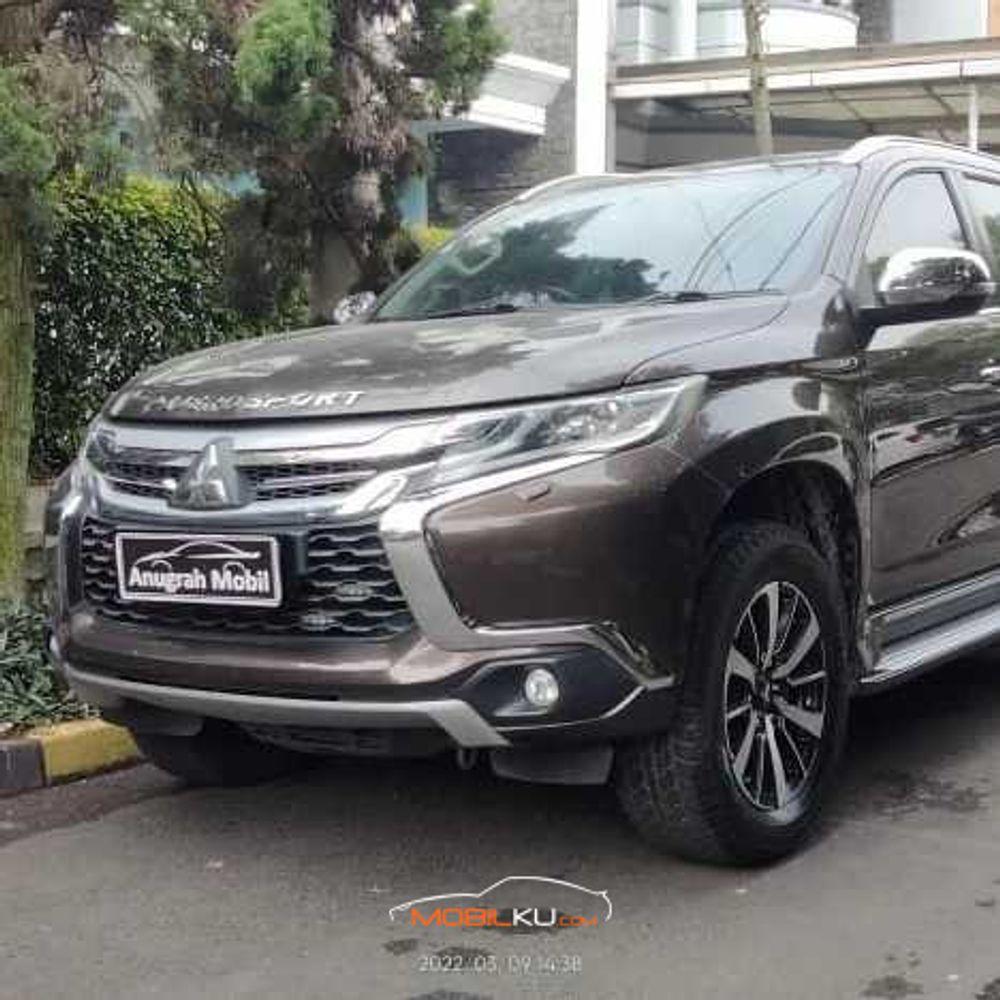 Mobil Mitsubishi Pajero Sport 2016