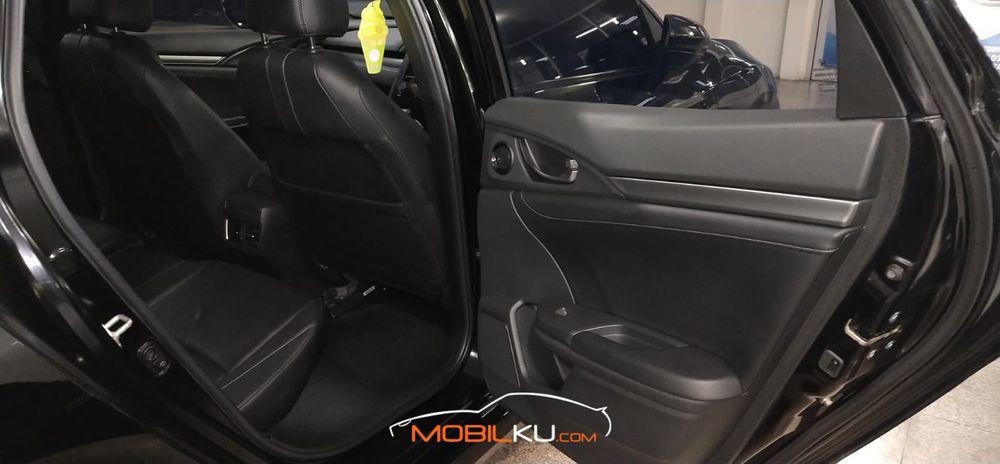 Mobil Honda Civic Sedan 2018