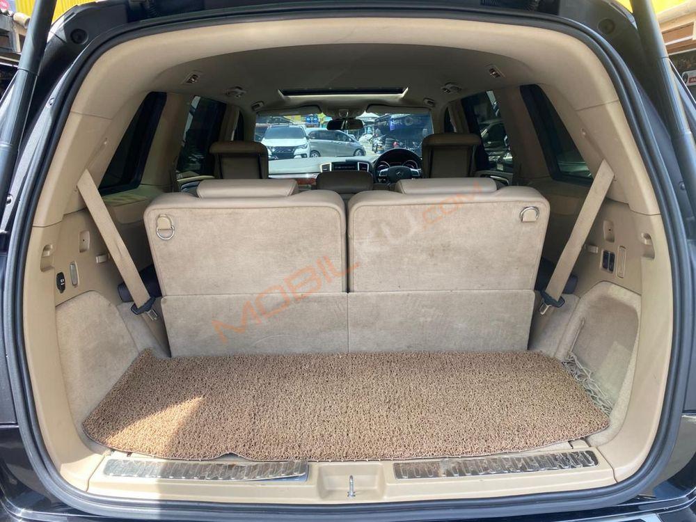 Mobil Mercedes-Benz GL 2013