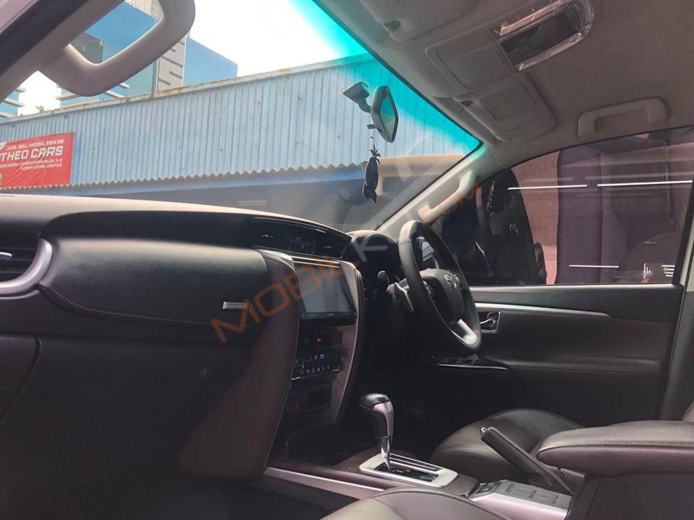 Mobil Toyota Fortuner 2019