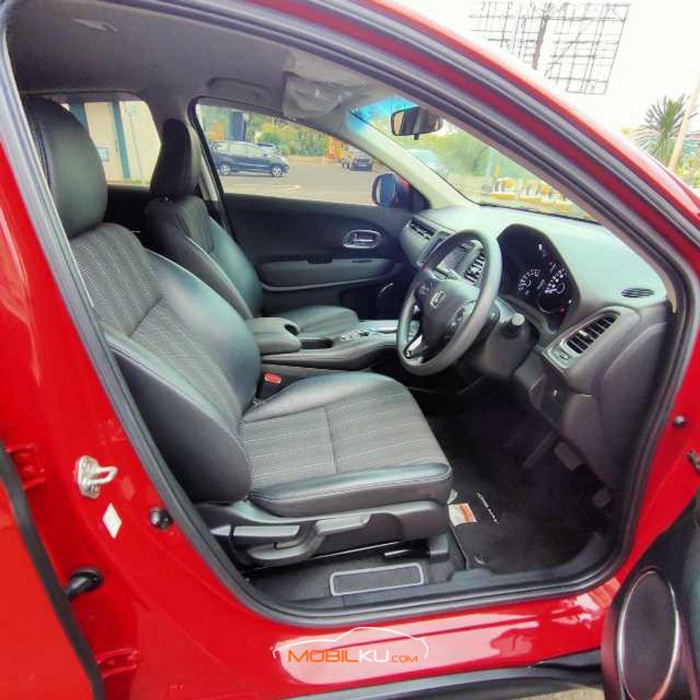 Mobil Honda HR-V 2016