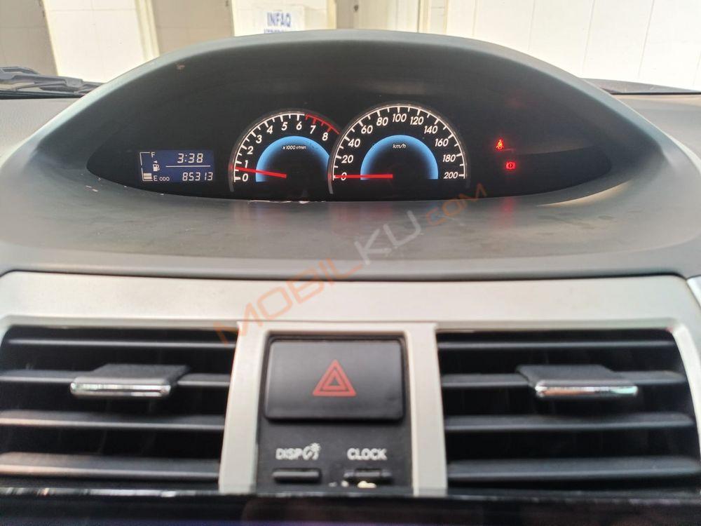 Mobil Toyota Vios 2013