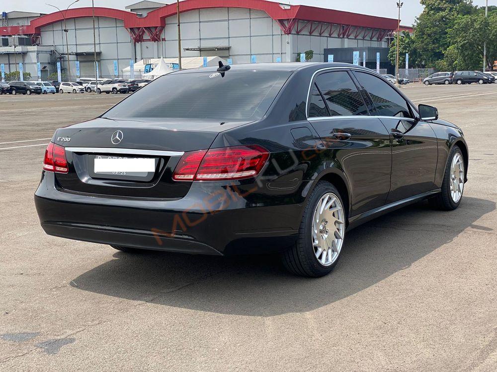 Mobil Mercedes-Benz E-Class 2016