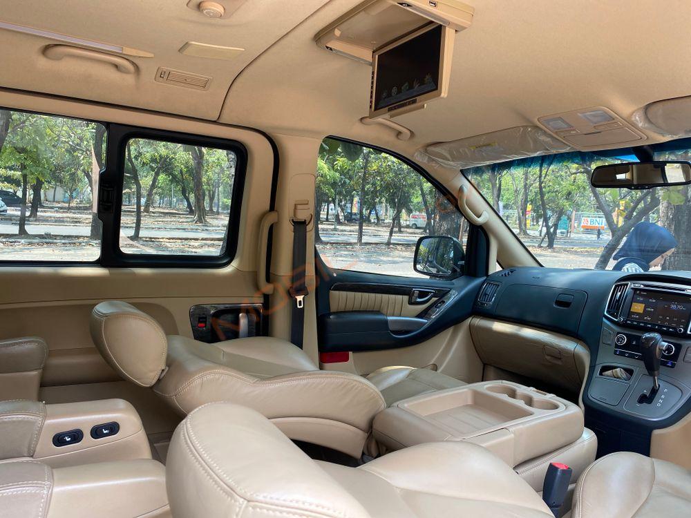 Mobil Hyundai H-1 2018