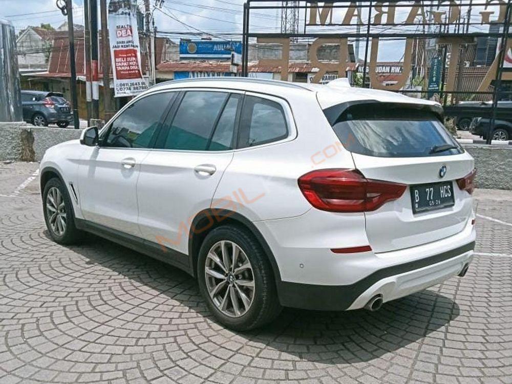 Mobil BMW X3 2021