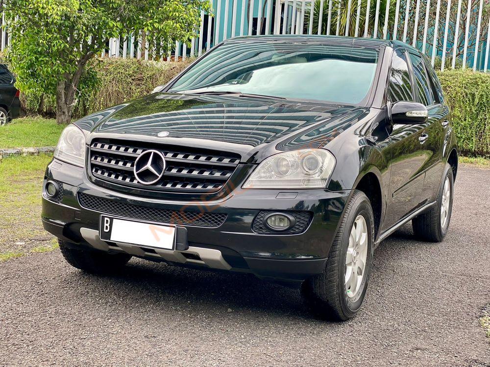 Mobil Mercedes-Benz ML 2006