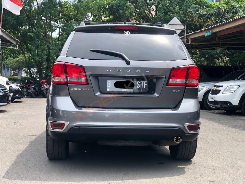 Mobil Dodge Journey 2013
