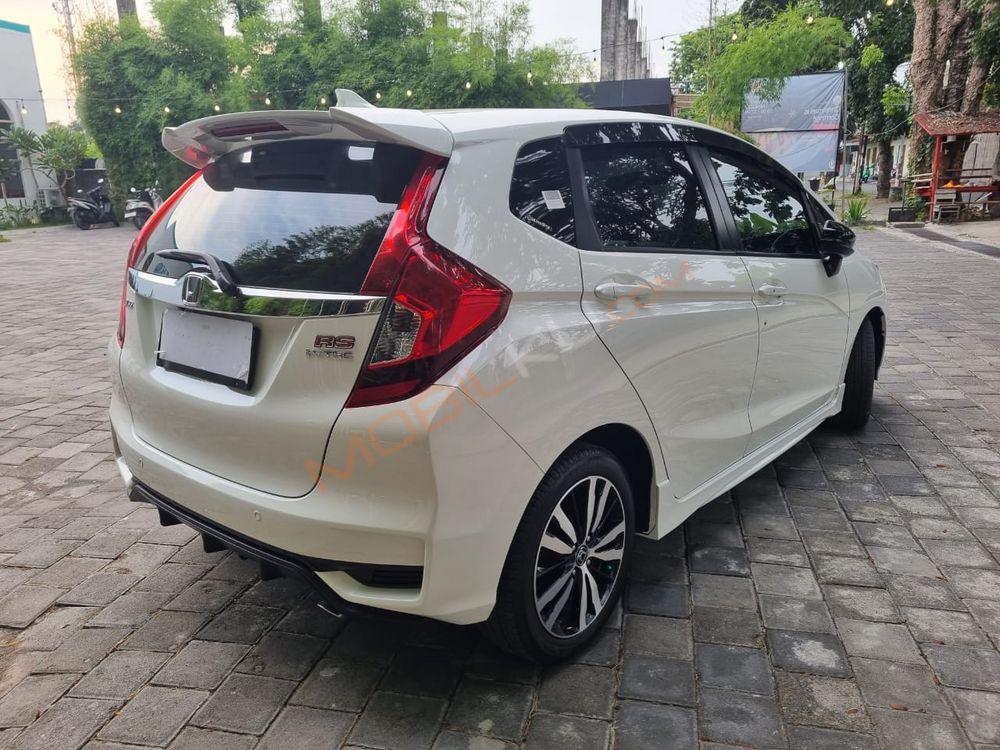 Mobil Honda Jazz 2018