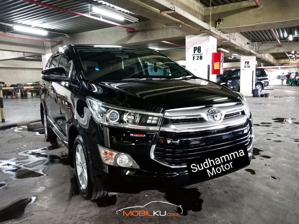 Mobil Toyota Kijang Innova 2018