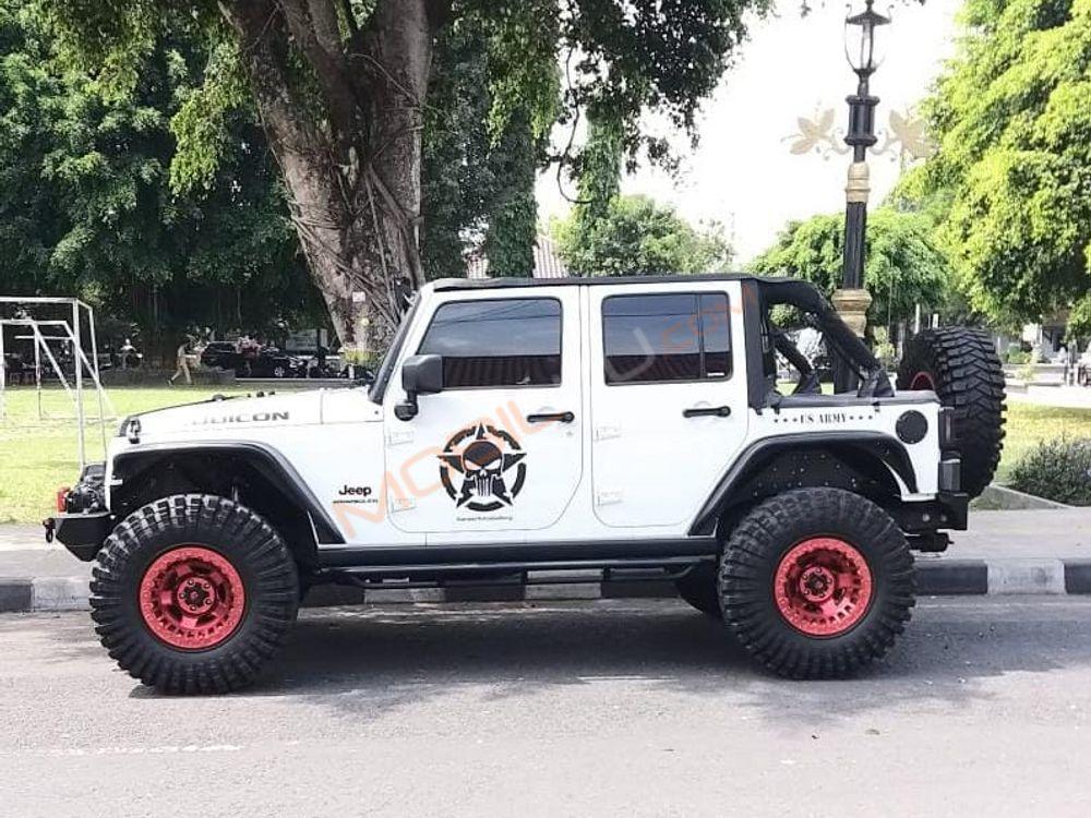 Mobil Jeep Wrangler 2012