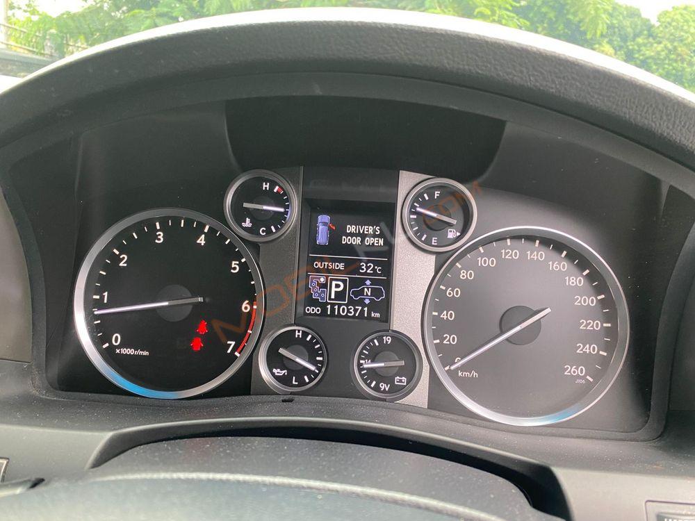 Mobil Lexus LX 2015