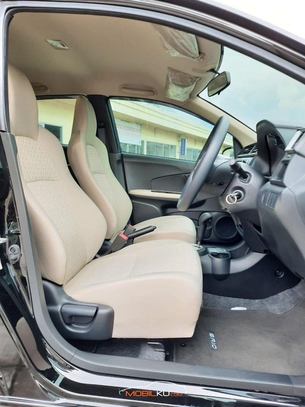 Mobil Honda Brio 2019