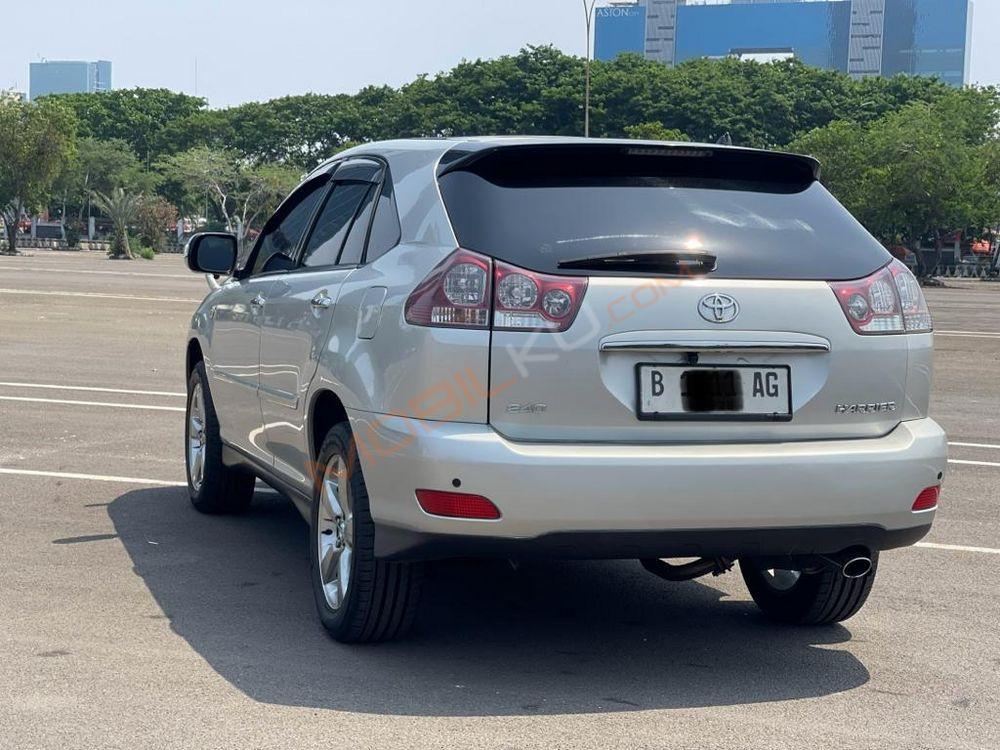 Mobil Toyota Harrier 2008