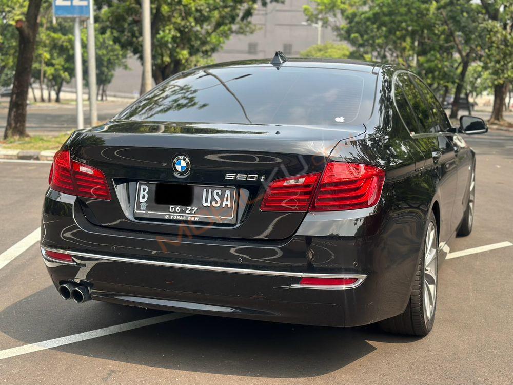 Mobil BMW 5 Series 2016