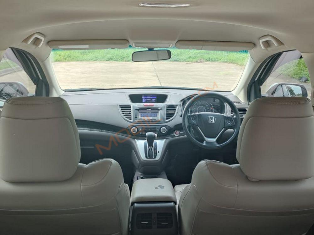 Mobil Honda CR-V 2013