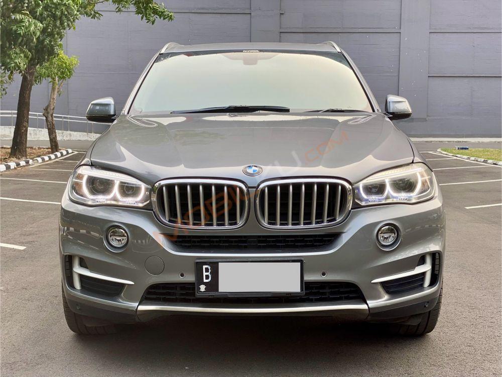 Mobil BMW X5 2016