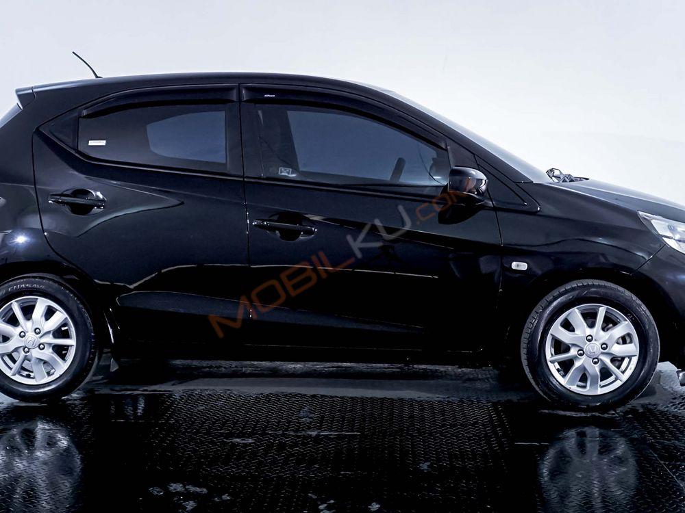 Mobil Honda Brio 2022