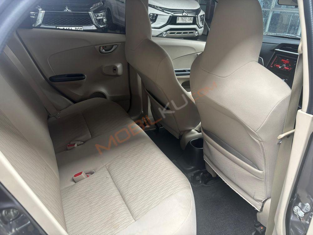 Mobil Honda Brio 2016