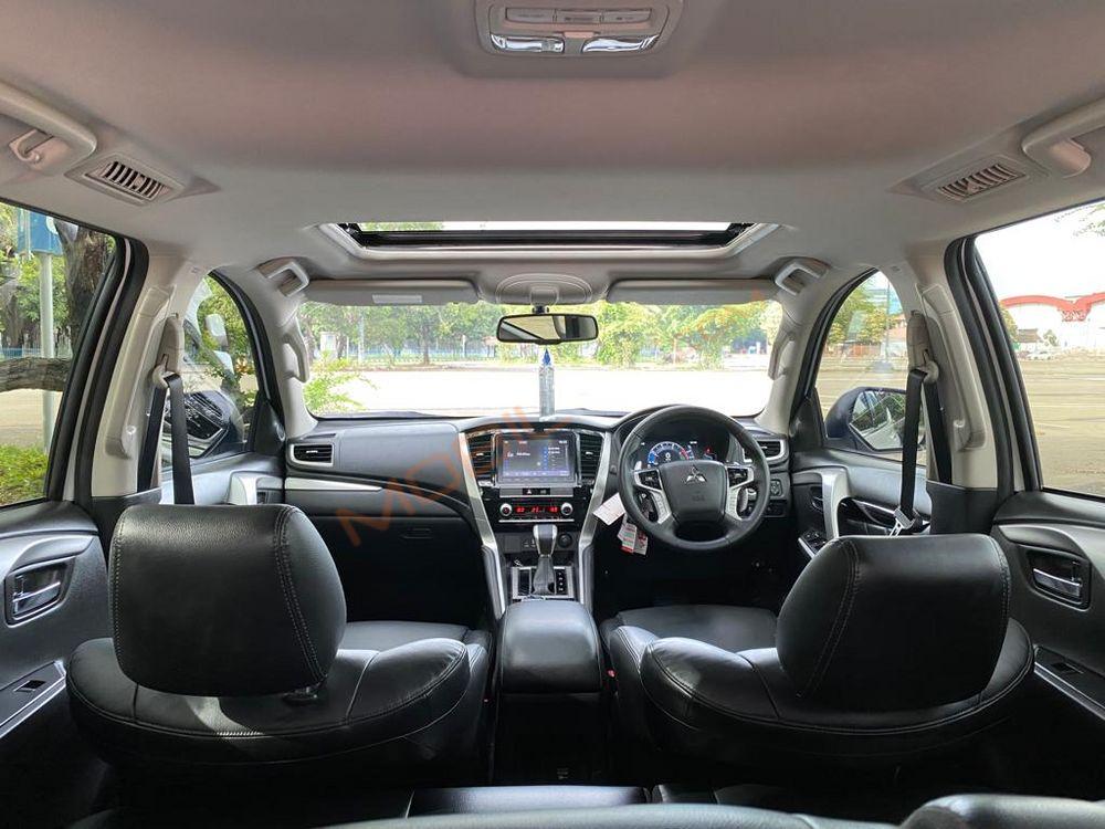 Mobil Mitsubishi Pajero 2021