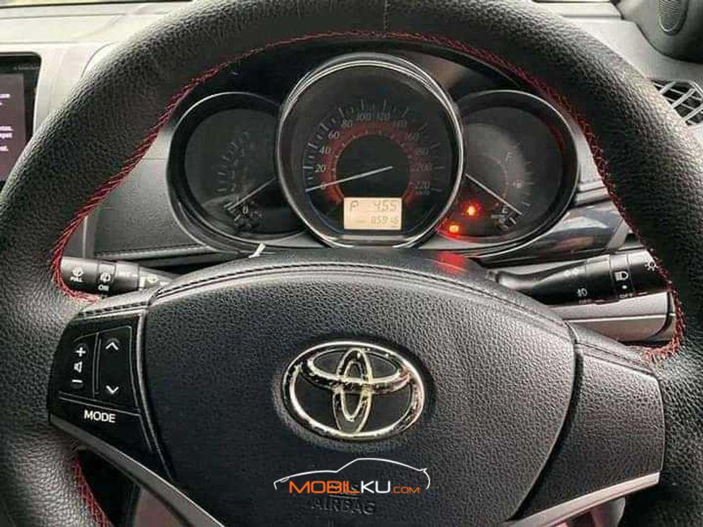 Mobil Toyota Yaris 2019