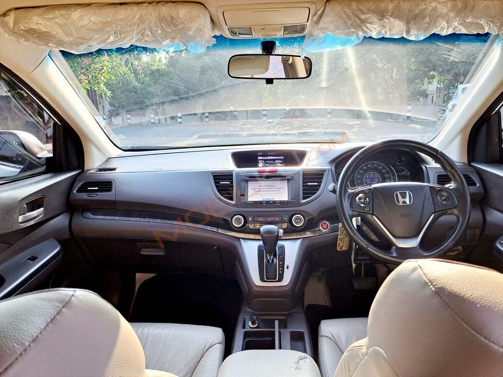 Mobil Honda CR-V 2013