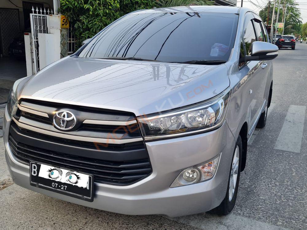 Mobil Toyota Kijang Innova 2017