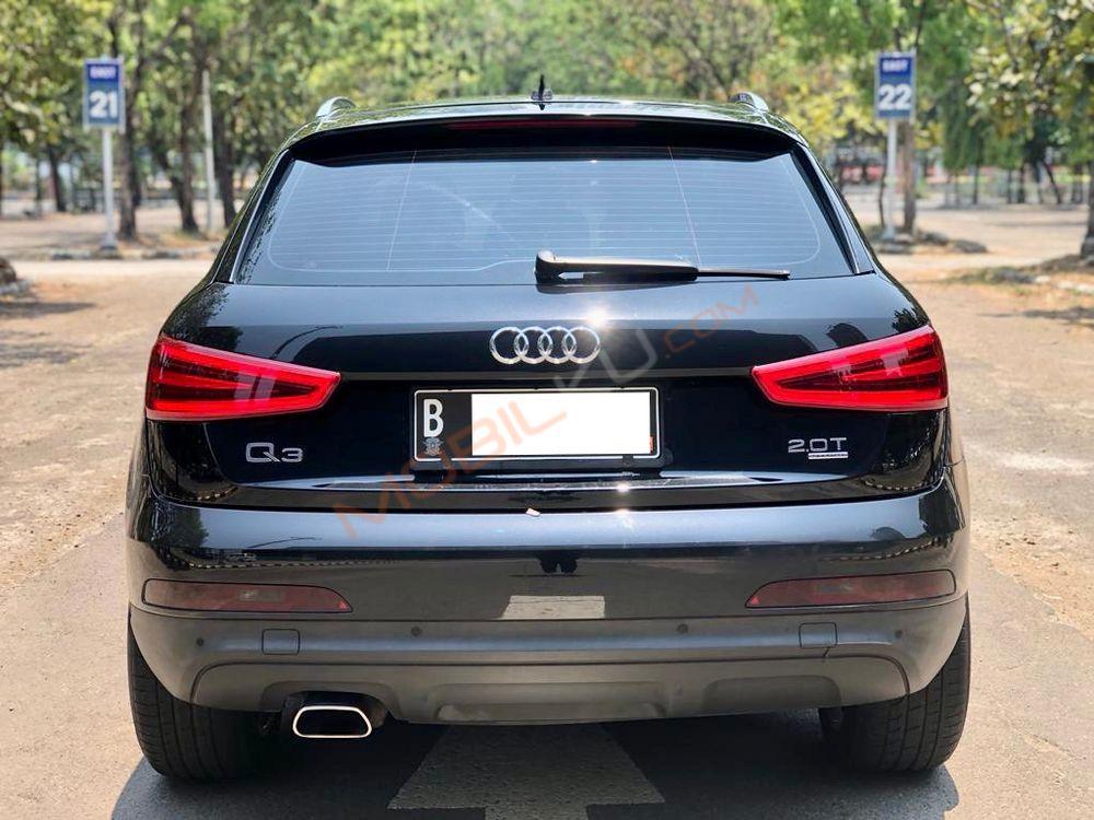 Mobil Audi Q3 2014