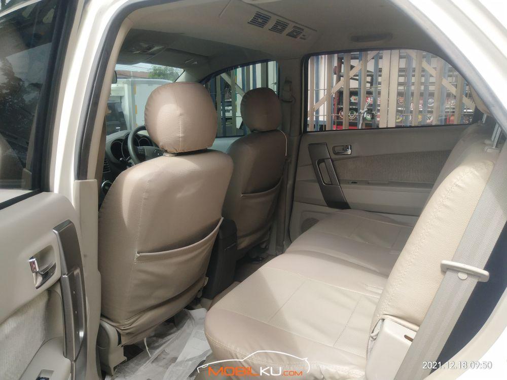 Mobil Daihatsu Terios 2013