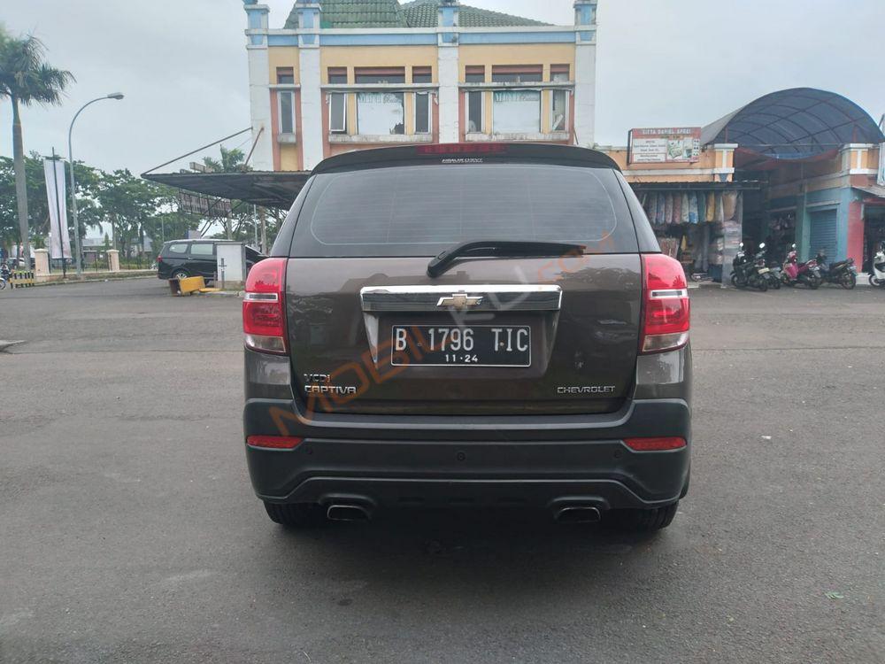 Mobil Chevrolet Captiva 2014