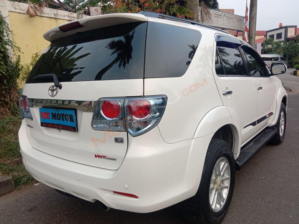 Mobil Toyota Fortuner 2014
