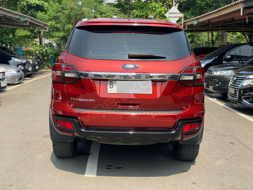 Mobil Ford Everest 2015