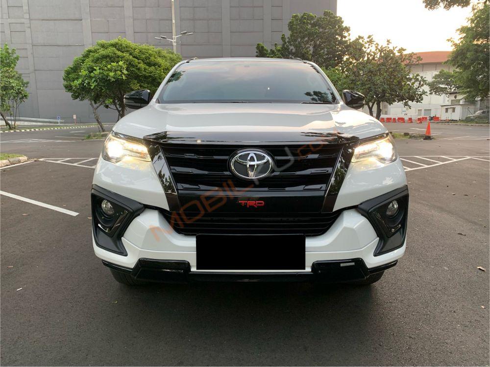 Mobil Toyota Fortuner 2020