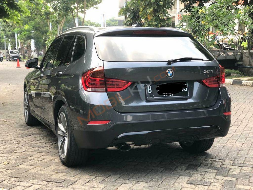 Mobil BMW X1 2015