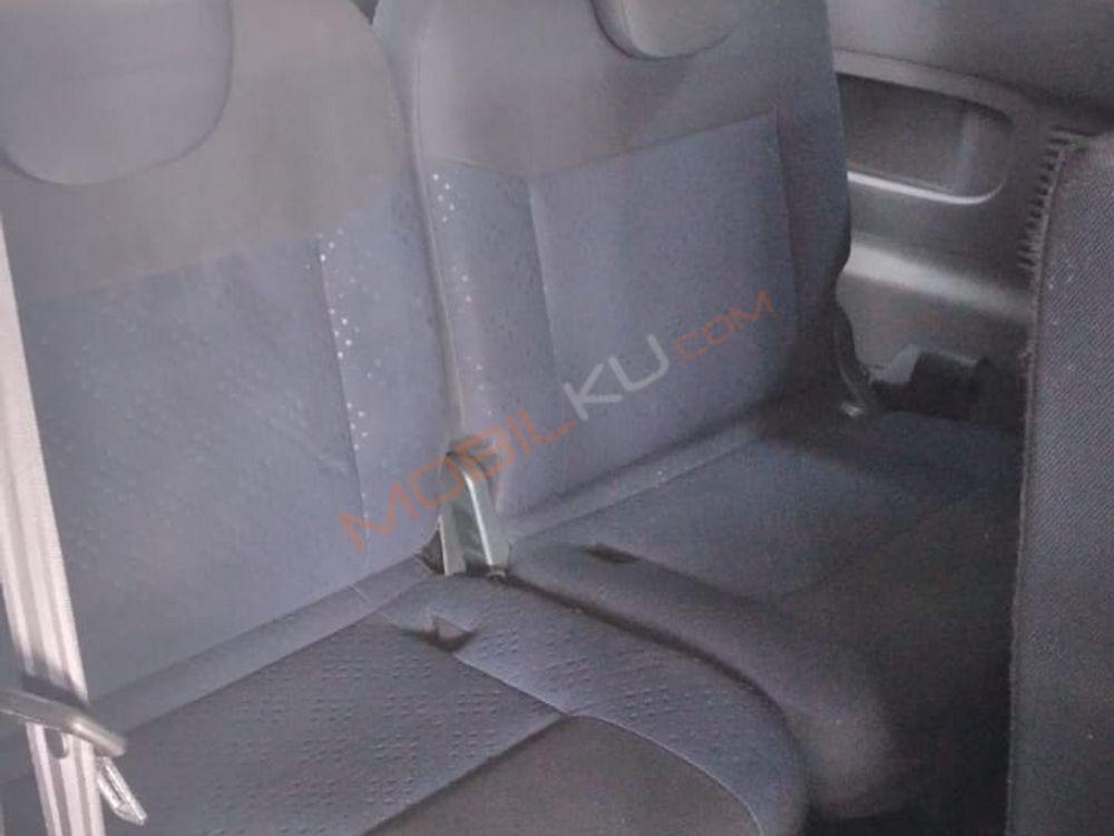 Mobil Nissan Evalia 2013