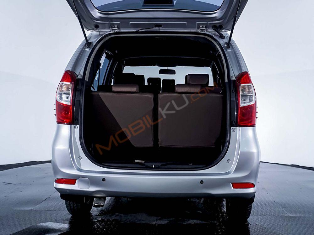 Mobil Toyota Avanza 2016