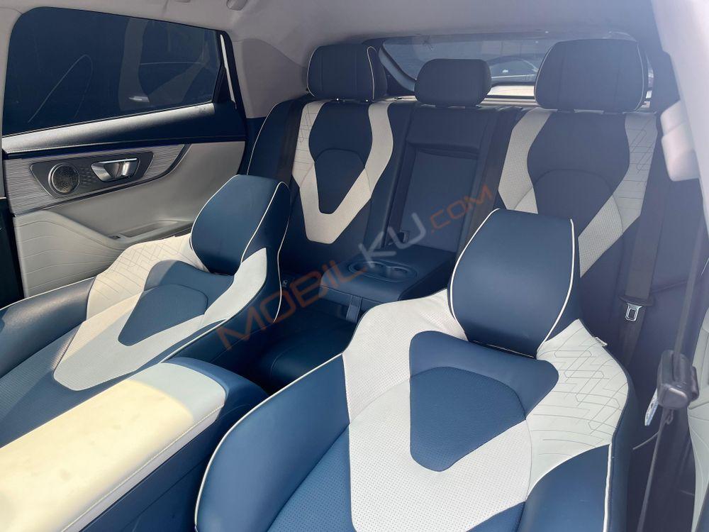 Mobil Chery Omoda E5 2024