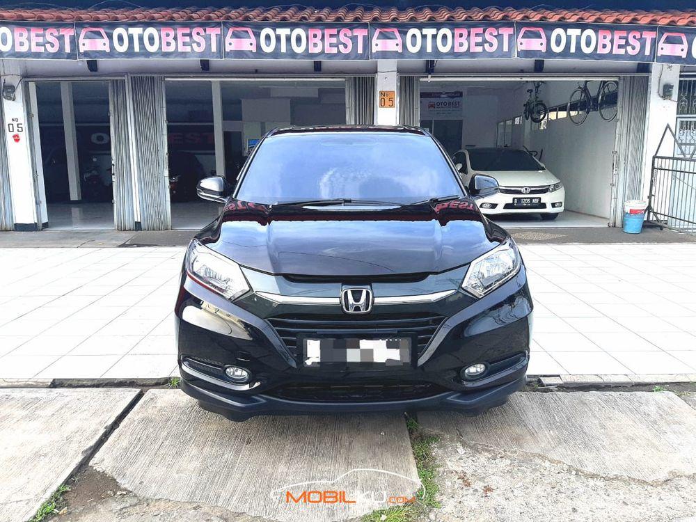Mobil Honda HR-V 2015