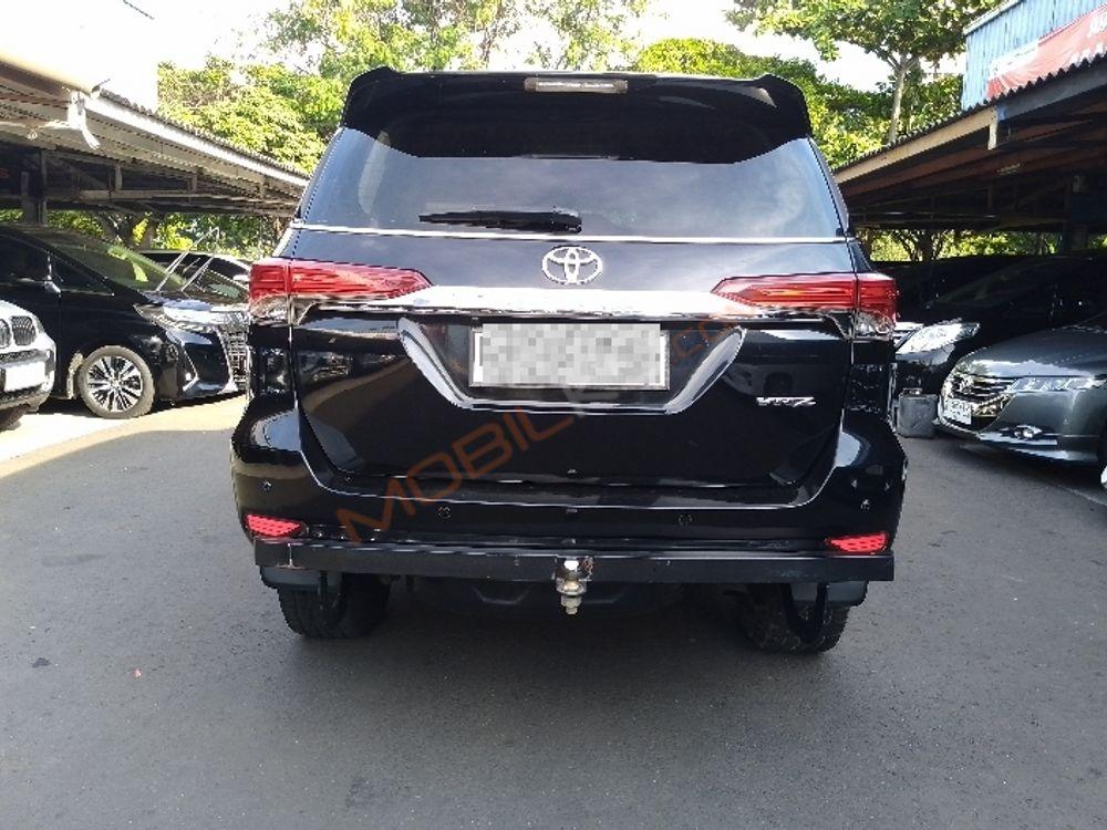 Mobil Toyota Fortuner 2018