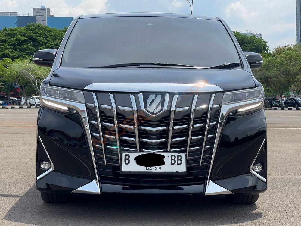 Mobil Toyota Alphard 2020