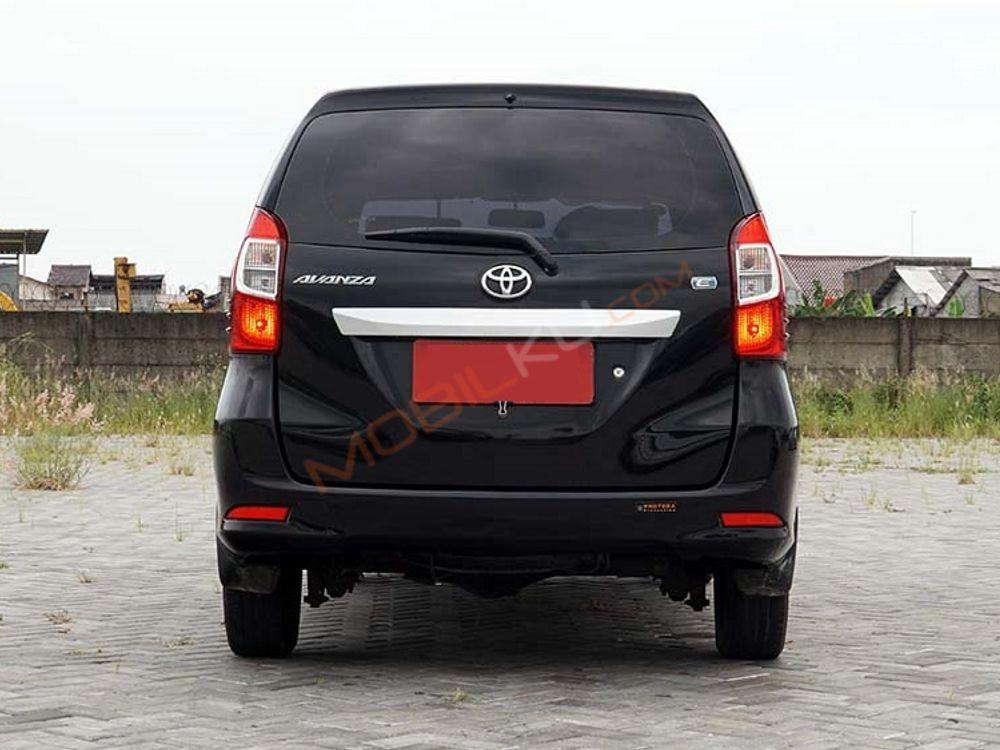 Mobil Toyota Avanza 2018