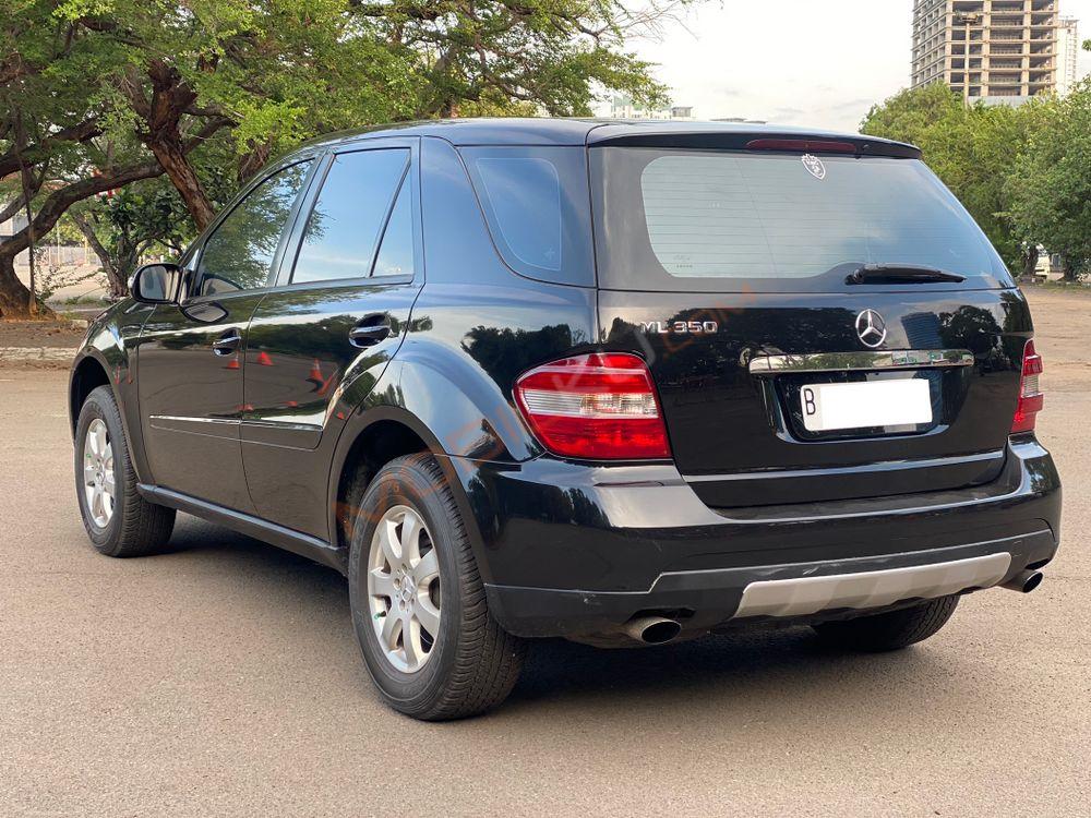 Mobil Mercedes-Benz ML 2006
