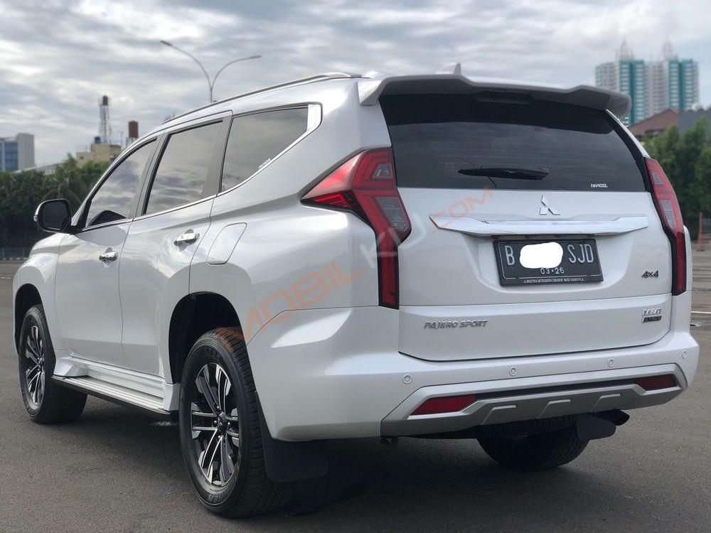 Mobil Mitsubishi Pajero Sport 2021