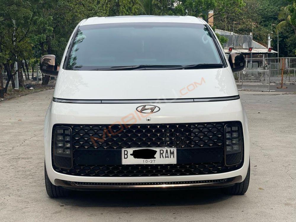 Mobil Hyundai Staria 2022