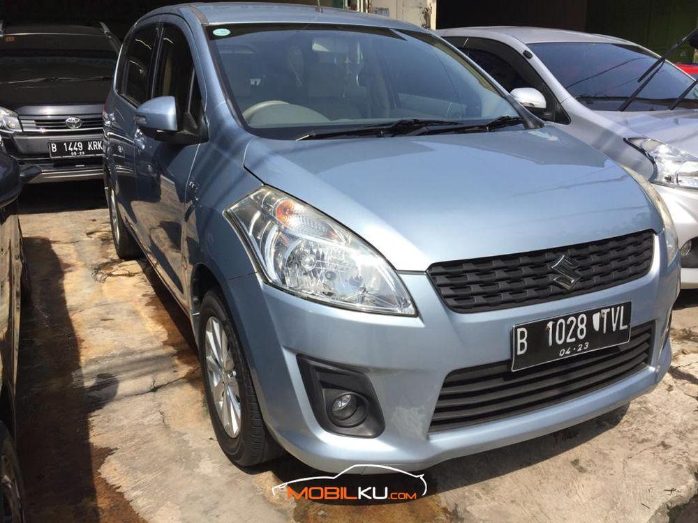 Mobil Suzuki Ertiga 2012