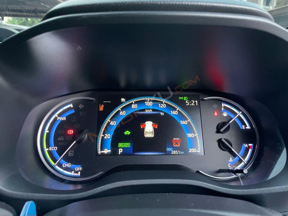 Mobil Toyota Kijang Innova 2024