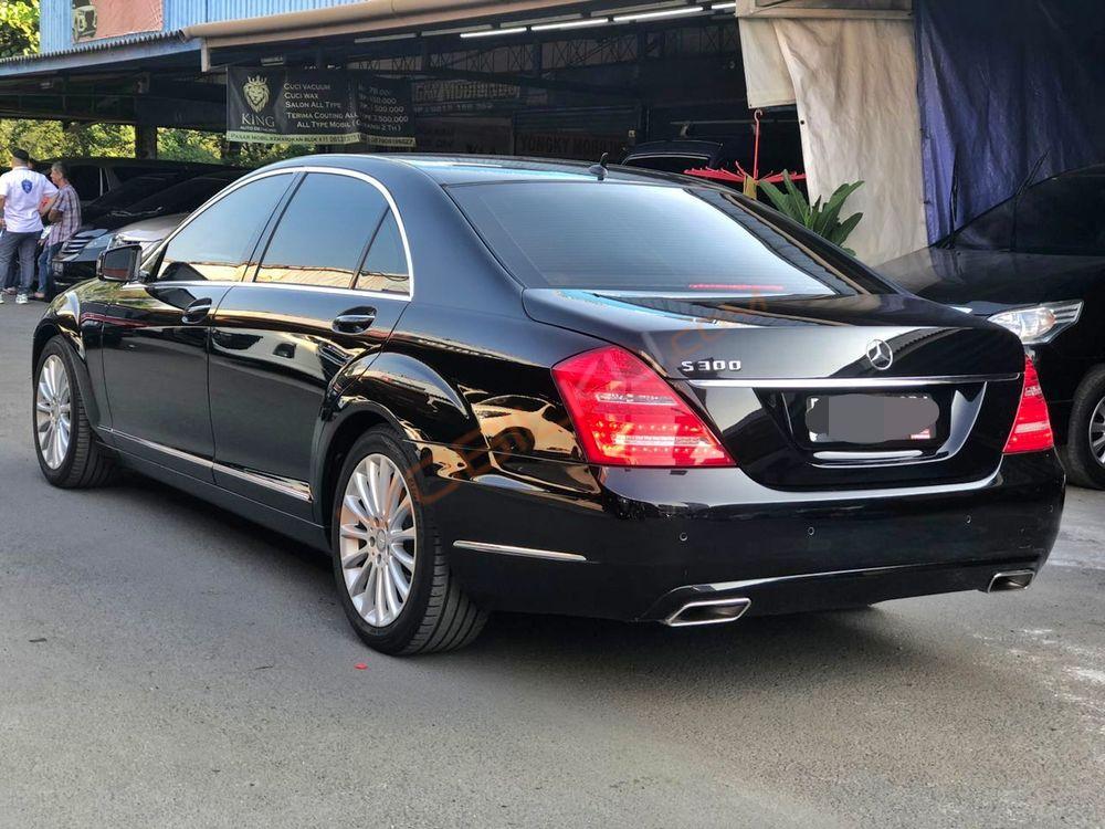 Mobil Mercedes-Benz S-Class 2011