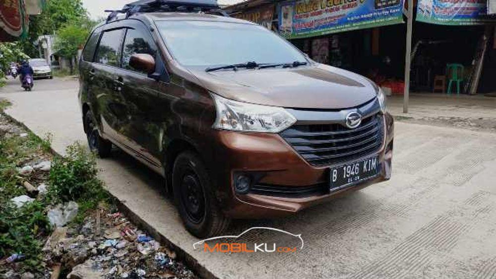 Mobil Daihatsu Xenia 2016