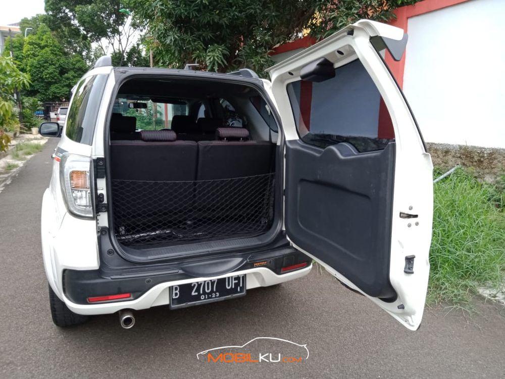 Mobil Daihatsu Terios 2017