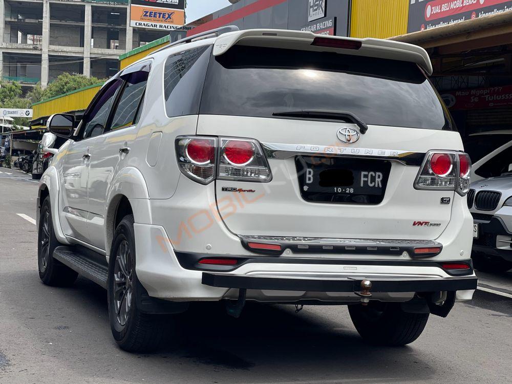 Mobil Toyota Fortuner 2012