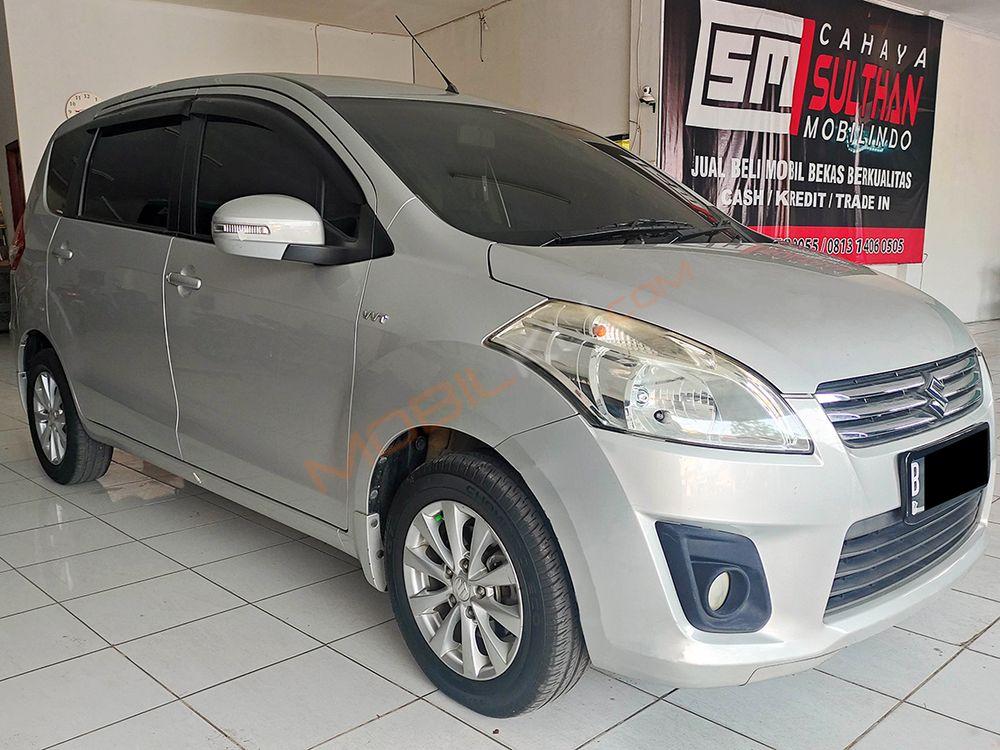 Mobil Suzuki Ertiga 2015
